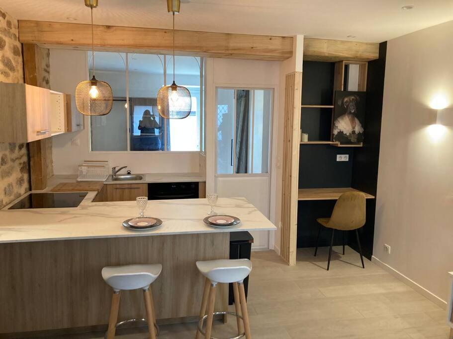 Appartement Centre Ville Quimper Avec Terrasse Esterno foto